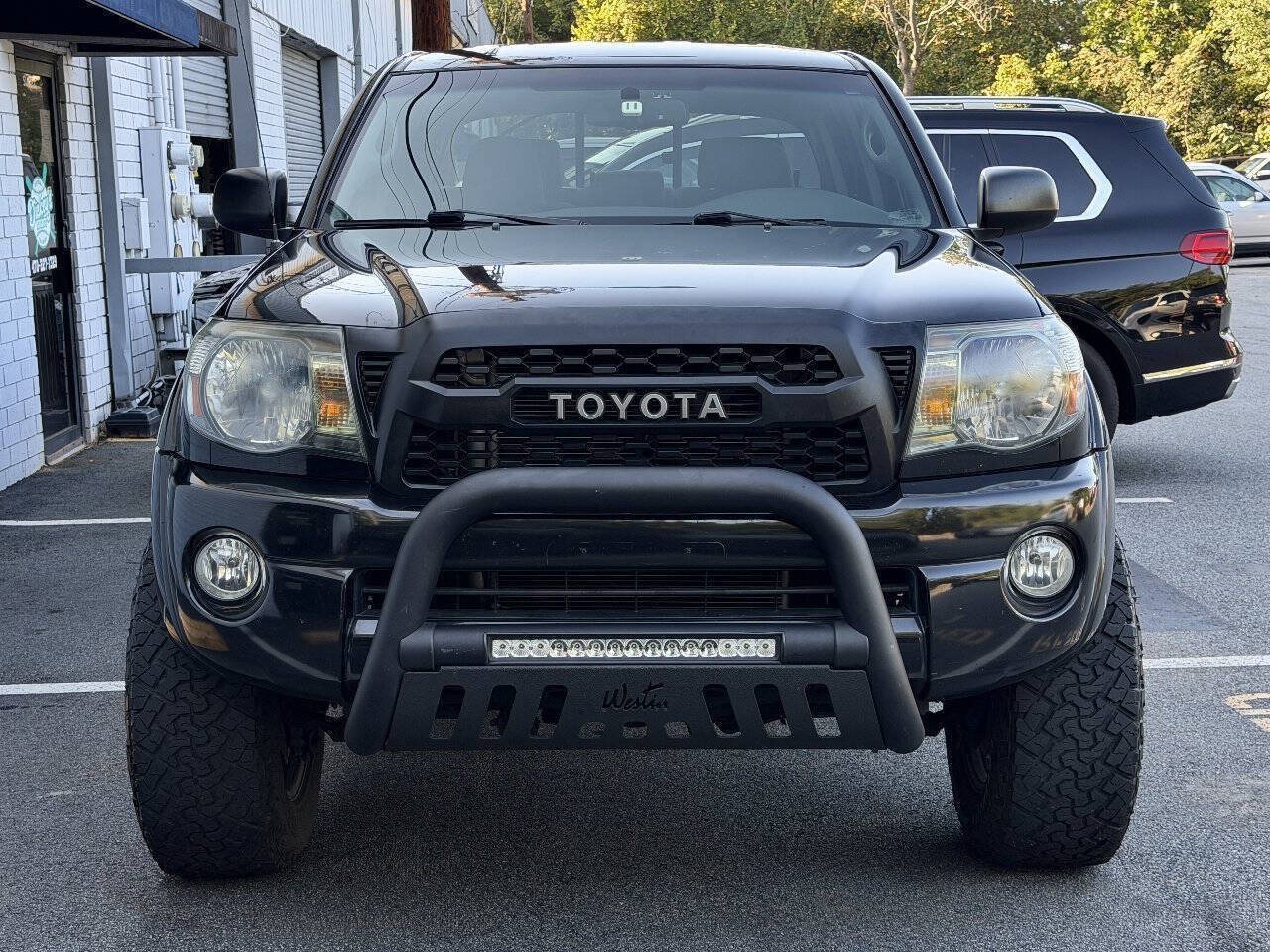 Used 2010 Toyota Tacoma 4x4 Double Cab w/ TRD Off-Road Pkg image 2