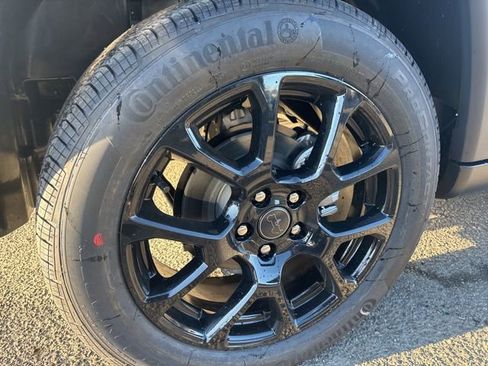 New 2026 Jeep Compass Latitude image 7