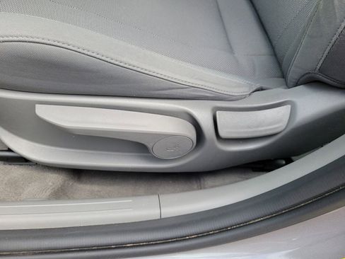 Certified 2021 Hyundai Elantra SE image 21