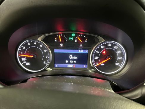 Used 2022 GMC Terrain SLT image 16