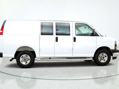 Used 2025 GMC Savana 2500 w/ Driver Convenience Package RWD image 4