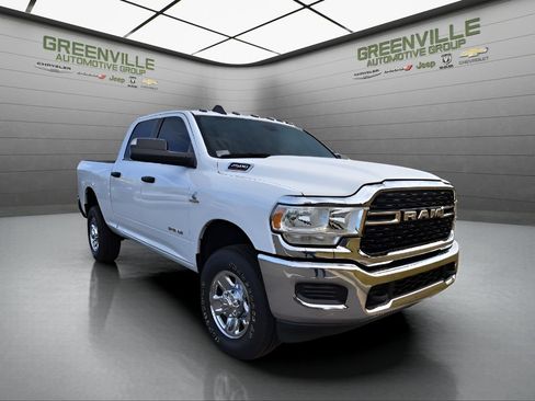 Certified 2022 RAM 2500 Big Horn w/ Snow Chief Group AWD/4WD image 4