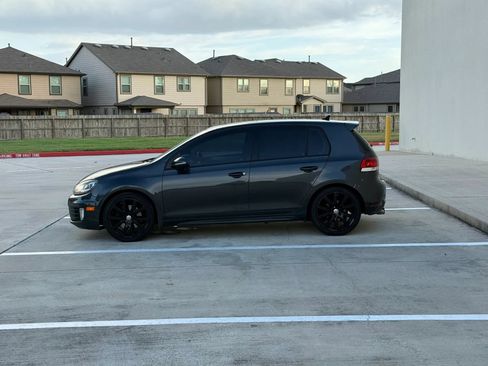 Used 2012 Volkswagen GTI 4-Door FWD image 4