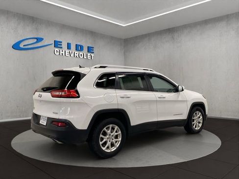 Used 2015 Jeep Cherokee Latitude w/ Cold Weather Group image 3