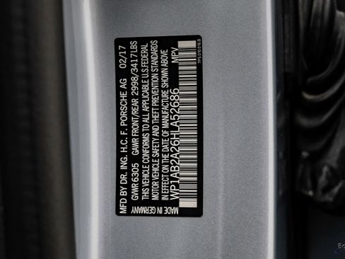 Used 2017 Porsche Cayenne S image 93