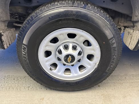 Used 2023 Chevrolet Silverado 2500 W/T w/ WT Fleet Convenience Package image 8