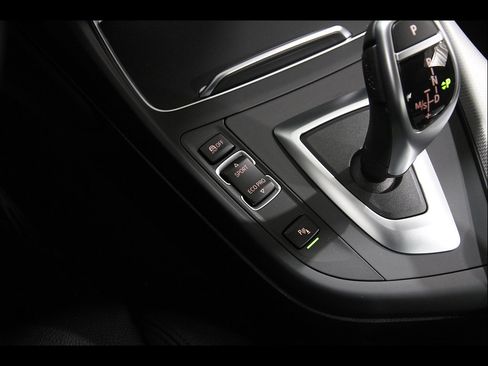 Used 2021 BMW 230i Coupe w/ M Sport Package RWD image 16