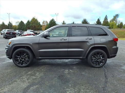 Used 2020 Jeep Grand Cherokee Altitude image 6