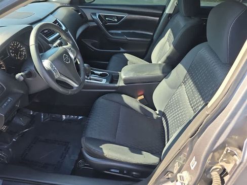 Used 2016 Nissan Altima 2.5 SV w/ Convenience Package FWD image 15