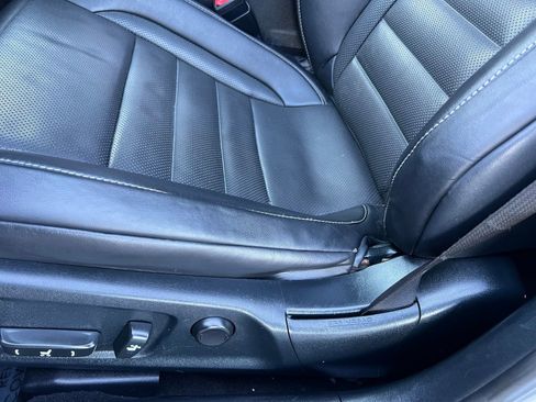 Used 2016 Lexus IS 300 AWD w/ F Sport Package image 21