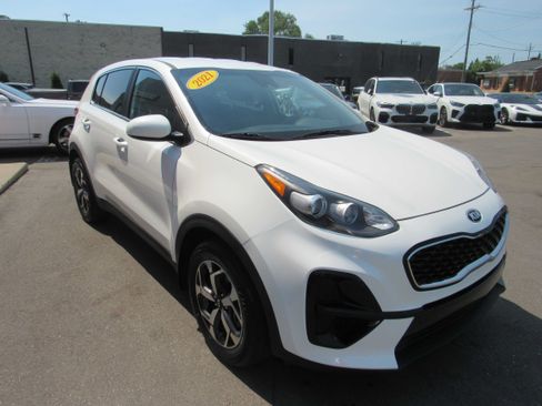Used 2021 Kia Sportage LX FWD image 5
