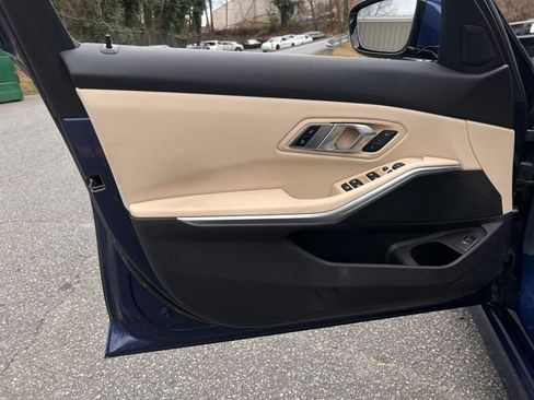 Used 2021 BMW 330i Sedan w/ Convenience Package image 11