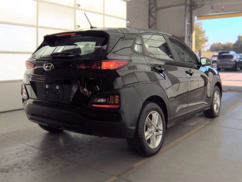 Used 2021 Hyundai Kona SE FWD image 3