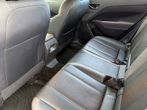 Used 2024 Subaru Crosstrek 2.5i Limited w/ Crosstrek Mirror Package image 9