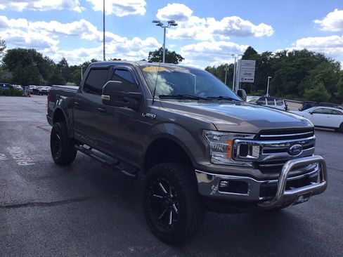 Used 2018 Ford F150 XLT AWD/4WD image 2