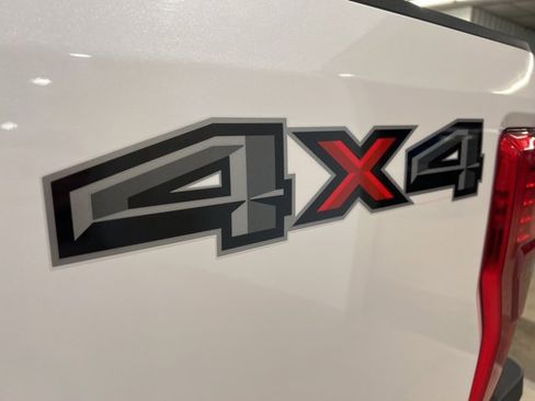 Used 2017 Ford F250 Lariat w/ Lariat Ultimate Package image 11