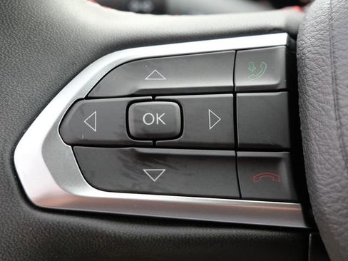 Used 2024 Jeep Compass Trailhawk image 22