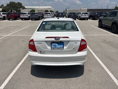Used 2012 Ford Fusion SE FWD image 4