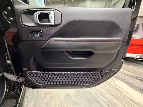 Used 2021 Jeep Wrangler Unlimited Rubicon image 41