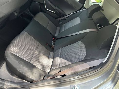 Used 2025 Kia Soul LX w/ LX Technology Package FWD image 34