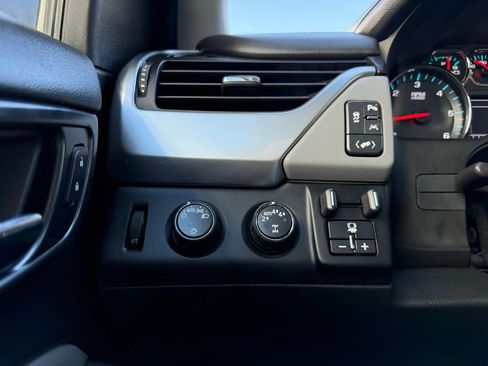 Used 2019 Chevrolet Suburban LT w/ Max Trailering Package image 22