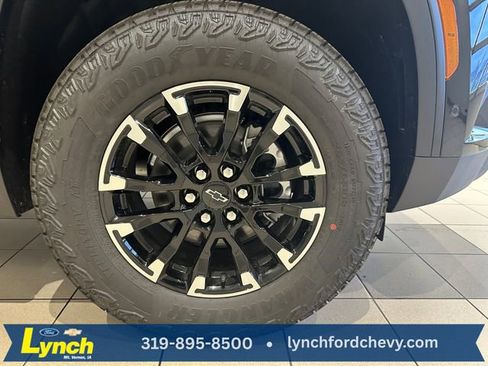 New 2026 Chevrolet Traverse Z71 w/ Enhanced Driving Package AWD/4WD image 27