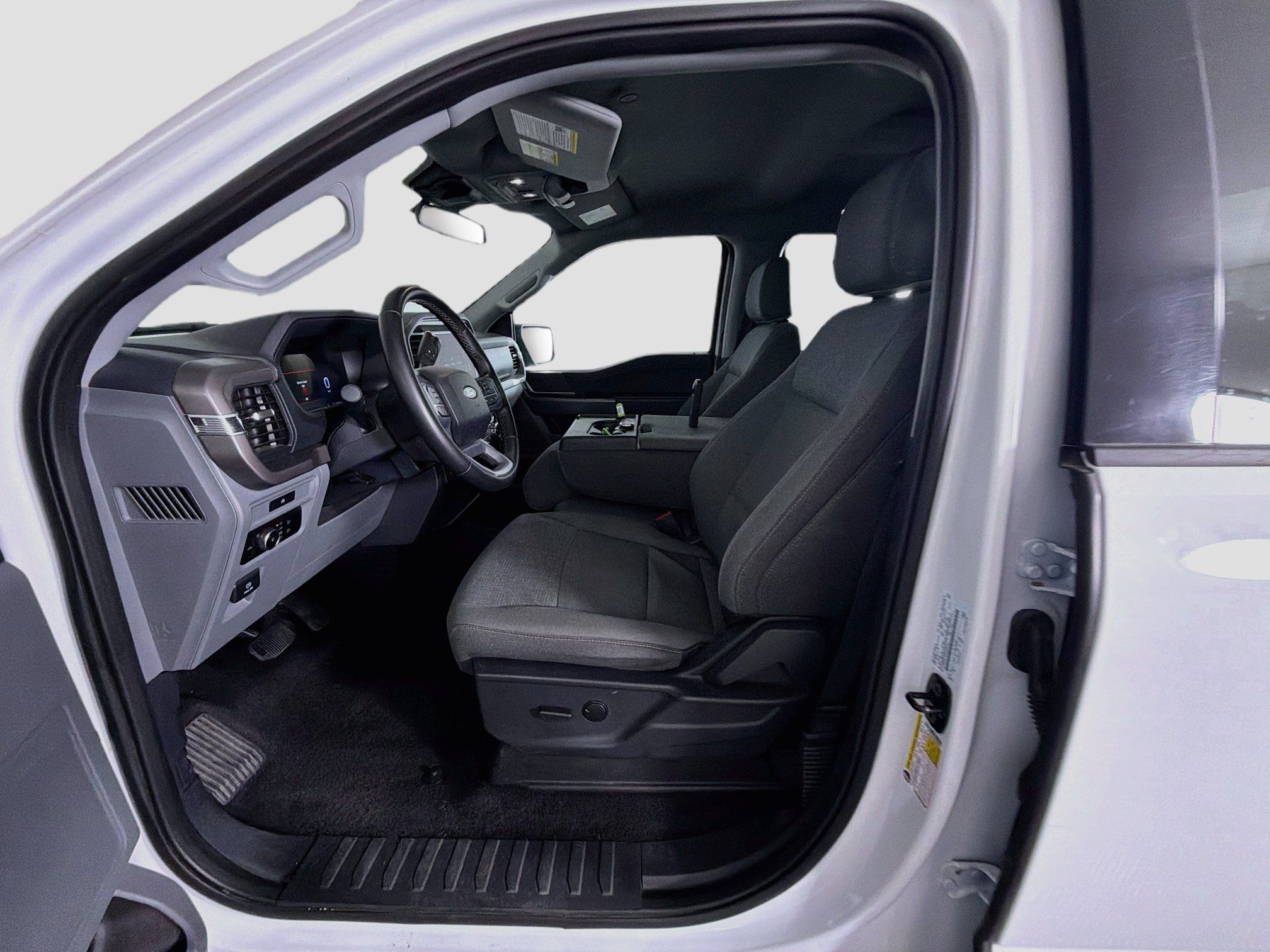 Used 2025 Ford F150 XLT w/ Equipment Group 301A Standard AWD/4WD image 13