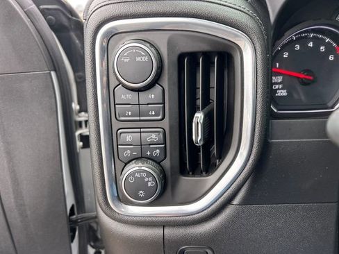 Used 2020 Chevrolet Silverado 1500 RST image 29