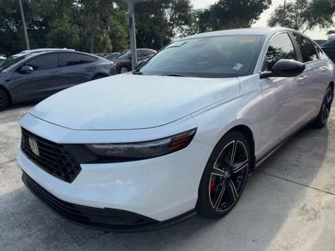 Used 2024 Honda Accord Sport image 2