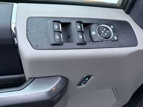 Used 2022 Ford F250 XLT image 11