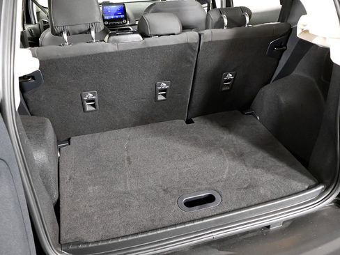 Used 2021 Ford EcoSport SE image 46