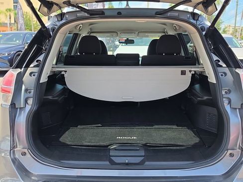 Used 2016 Nissan Rogue SV w/ SV Premium Package FWD image 7