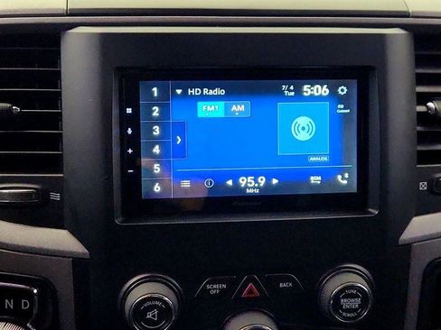 Used 2015 RAM 1500 Sport w/ Remote Start & Security Group image 18