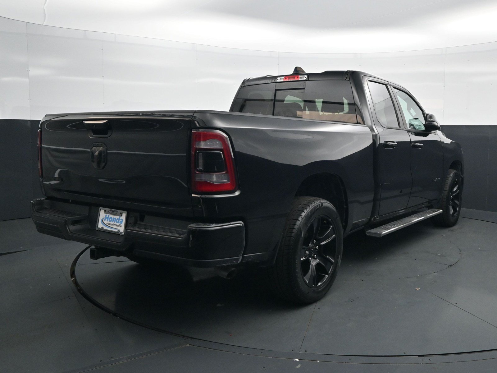 Used 2023 RAM 1500 Big Horn RWD image 7