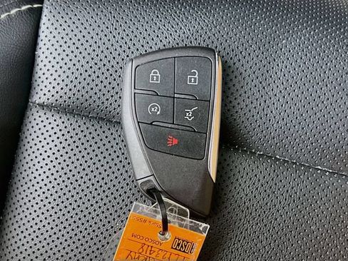 Used 2026 GMC Terrain Elevation w/ Elevation Premium Package FWD image 13