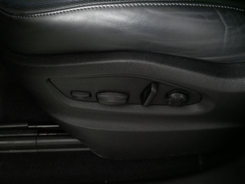 Used 2022 Porsche Cayenne Platinum Edition image 20