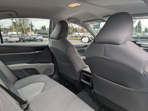 Used 2023 Toyota Camry LE image 28