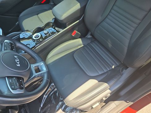 Used 2025 Kia Sportage SX Prestige AWD/4WD image 15