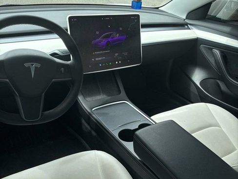 Used 2022 Tesla Model 3 Long Range image 9