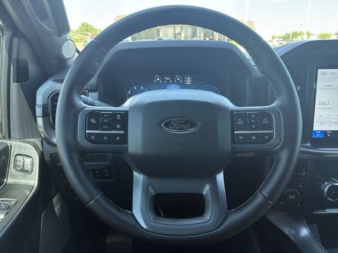 Used 2025 Ford F150 Lariat AWD/4WD image 14
