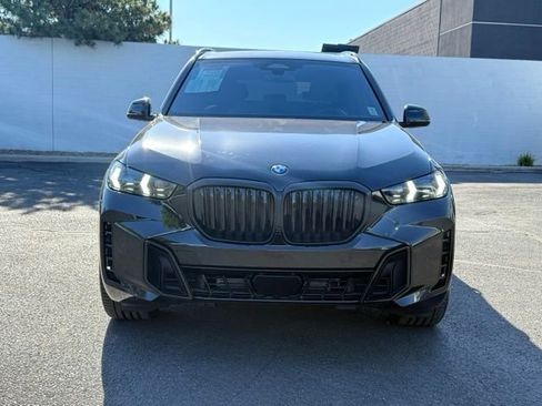 Used 2025 BMW X5 xDrive40i w/ M Sport Package AWD/4WD image 3