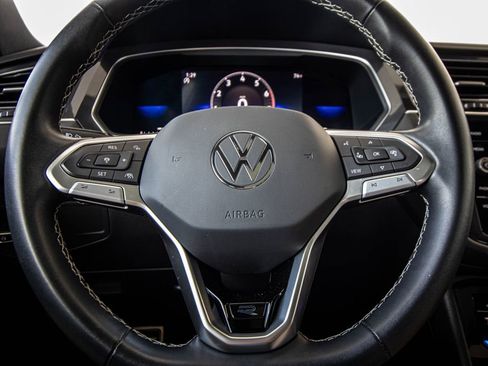 Certified 2023 Volkswagen Tiguan SE R-Line FWD image 33