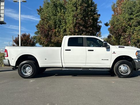 Certified 2024 RAM 3500 Big Horn image 3