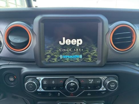 Used 2021 Jeep Gladiator Mojave image 25