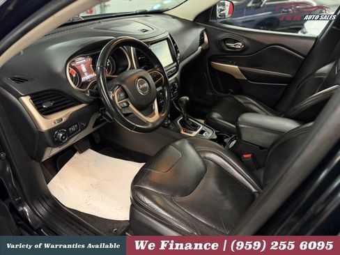 Used 2018 Jeep Cherokee Limited w/ High Altitude Package AWD/4WD image 15