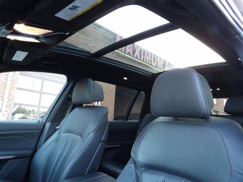 Used 2021 BMW X7 xDrive40i w/ Premium Package image 12