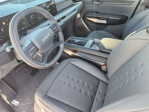 New 2026 Kia EV9 Wind image 8