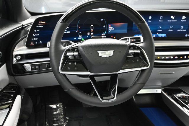 Used 2024 Cadillac Lyriq Sport AWD/4WD image 17