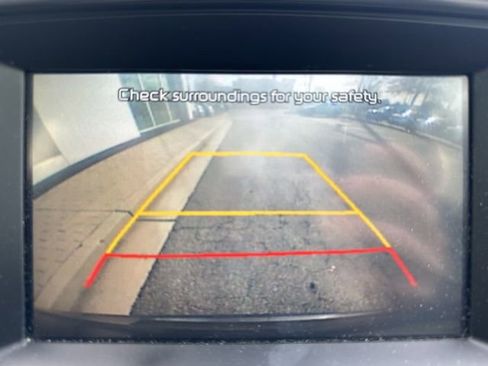 Used 2017 Kia Sorento EX w/ EX Advanced Touring Package image 12