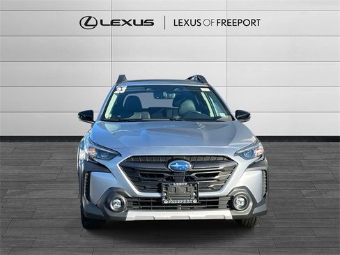 Used 2023 Subaru Outback Limited image 2